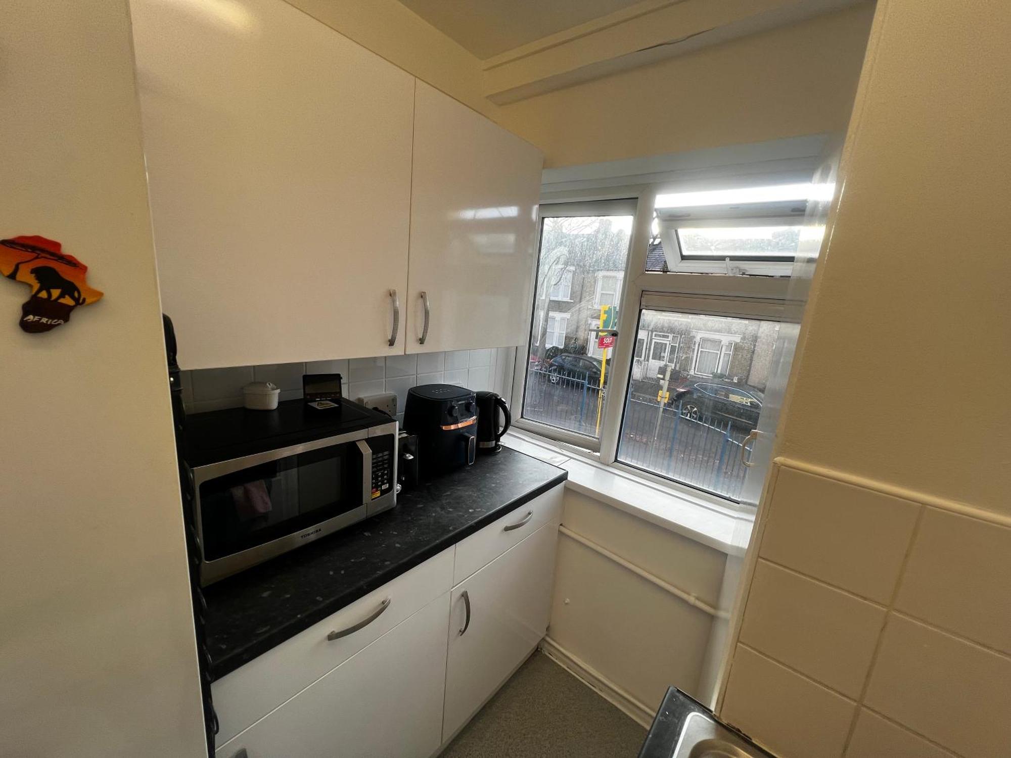 1-Bed Flat With Fast Wi-Fi In Prime Location 15Mins From Central London Exterior foto